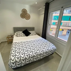 Appartement Con Bano Privado Frente Al Metro L5 Barcelona-hospitalet, L'Hospitalet de Llobregat
